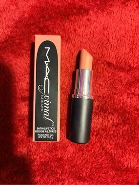 NIB MAC Cosmetics Sleek Satin Lipstick - 💄 825 Blankety & beauty gift bag